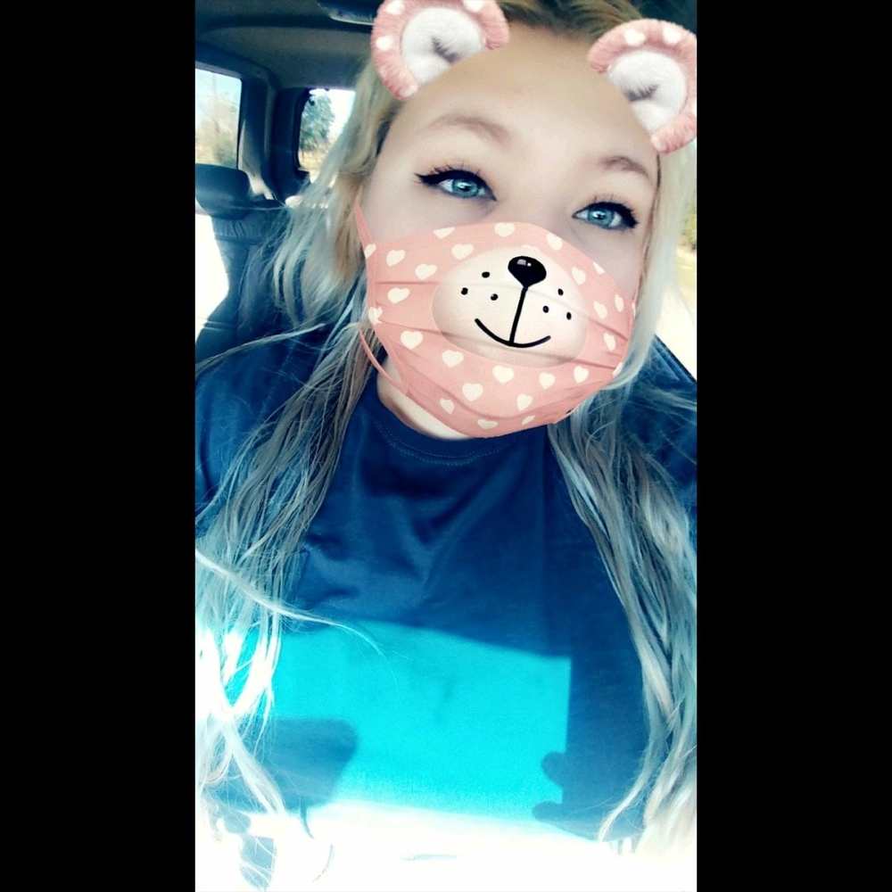 Meet your Posher, Kayla